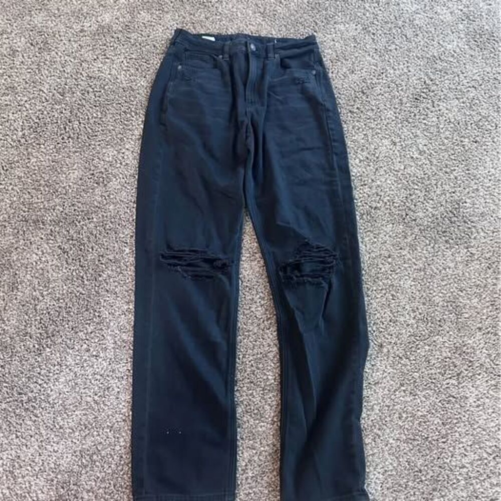 American Eagle Straight Mom Jean black